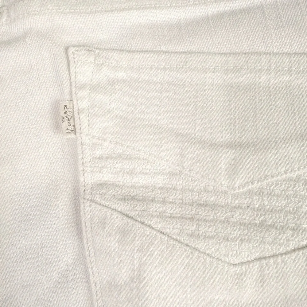 Levi's Womens 12/31 White Demi Curve Classic‎ Straight Leg Cropped Jeans Stretch